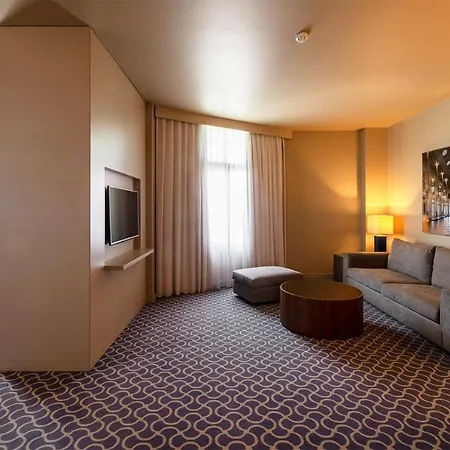 Hotell Dom Henrique - Downtown 4*