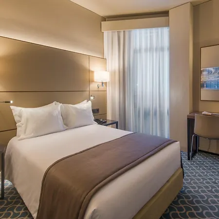 Dom Henrique - Downtown Hotell 4*