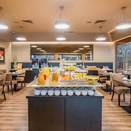 Hotel Dom Henrique - Downtown Porto