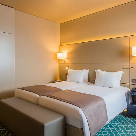 Hotel Dom Henrique - Downtown 4*