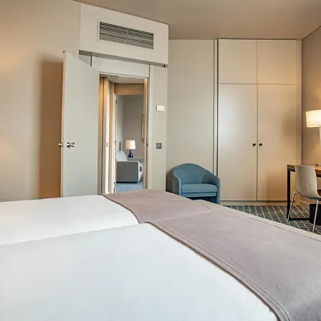 Dom Henrique - Downtown מלון 4*